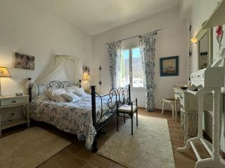 Beachfront House Kipri - 3