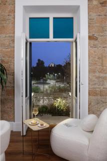 La Divina - Athens - 1