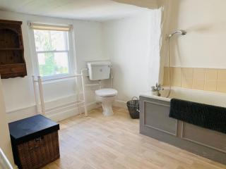 4 Bed 17th century Coach House - Brasted - 8