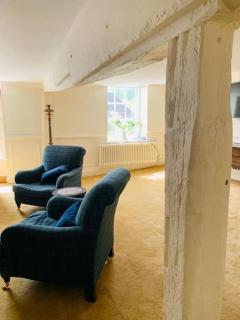 4 Bed 17th century Coach House - 1