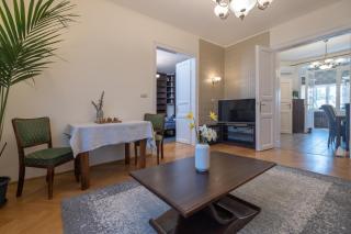 Giovanni's Airport House - Budapest - 7