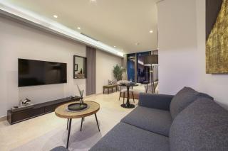 Voguish studio! Walk to Burj Khalifasleeps 3! - 3