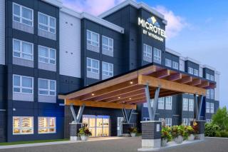 Microtel Inn & Suites by Wyndham Kanata Ottawa West - Kanata - 8