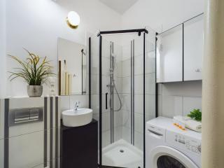 Aleja Jana Pawła II Studio for 4 Guests with Air-conditioning Warsaw by Noclegi Renters - Varsovie - 6