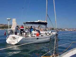 Be Local - Sleep aboard a sailing boat in Lisbon - 8