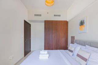 Sophisticated Living 1br With Burj Khalifa View - Dubai - 2