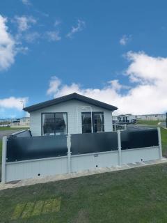 Golden Anchor - The Oakland Lodge - Coastal Caravan Breaks - Chapel Saint Leonards - 2