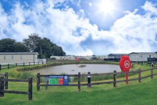 Golden Anchor - The Oakland Lodge - Coastal Caravan Breaks - Chapel Saint Leonards - 1