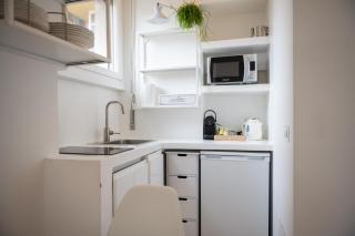 Dateo Studio - New, Top Connections - Mailand - 2