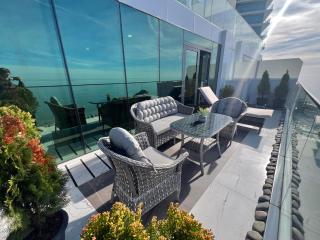 Luxury apartment with a terrace on the seacost, Batumi View - Batoemi - 3
