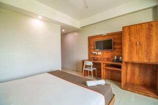 Hotel Parnil Residency - Guwahati - 1