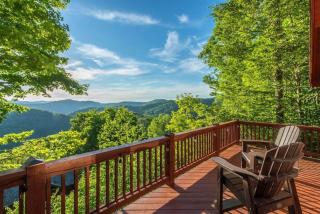 The Skybox Cabin Stunning Views HotTub Game Room - Swiss - 5