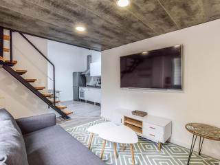 Lofts Reformados en el Bernabéu ALQUILER TEMPORAL - Madrid - 5