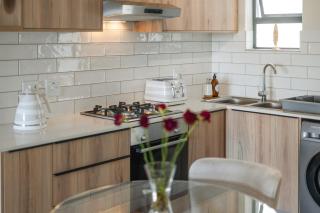 Blouberg Coastal Hideout, Luxury Apartment with a Braai and Parking - 4