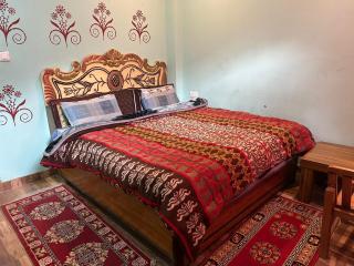Karma Guest House and Cafe - 2