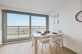 Huswell - Apartment with frontal sea view in Knokke - Knokke-Heist - 0
