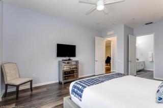 Beautiful Modern Vista Cay Condo, Near Parks-2011 - 3