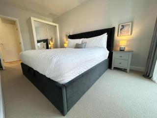 Brand New Central Apartment Southampton with Parking & SuperKing Bed - Sleeps up to 4 - Southampton - 1
