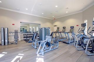 Epic Universe Premium Lake View Condo, Vista Cay - 1002 - 1