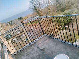 4 Bed house, Sea view balcony - Swansea - 2
