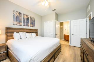 Vista Cay Deluxe Condo, Near The Parks! - 3002 - 2