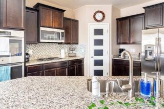 Cozy hideaway in Spruce: 4BR Retreat close to DIA - 5