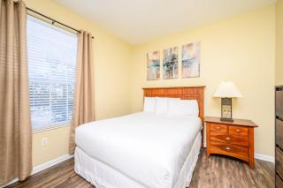 Beautiful Deluxe Condo, Vista Cay - 3015 - 1