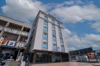 Monday Hotels Swarnas The Capital - Vijayawāda - 5