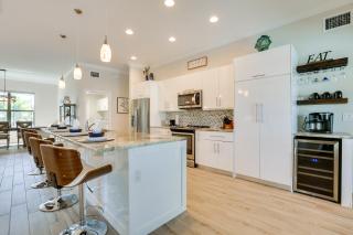 Home with Boat Dock and Gulf Access in Cape Coral - Cape Coral - 3