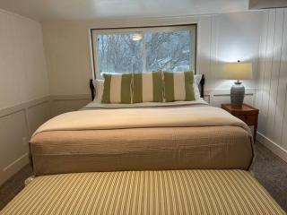 Cozy Mountain Retreat - 8