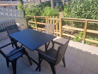 Villa T2 climatisée avec terrasse dans la pinède - FR-1-607-87 - 4