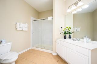 Beautiful Deluxe Condo, Vista Cay - 3023 - 2