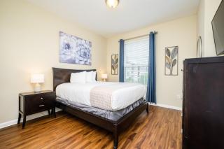 Beautiful Deluxe Condo, Vista Cay - 3023 - 1