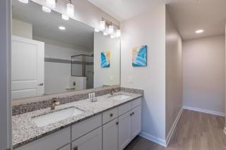 New Modern Vista Cay Reserve Condo - 6007 - 3
