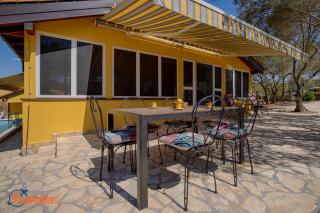 Romantic villetta with pool, large garden with olive trees near the beach - by TRAVELER tourist agency Krk - ID 2202 - Skrbčići - 7
