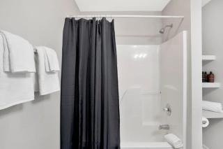 Centrally Located Midtown Cottage-HistoricDistrict - Mobile - 1