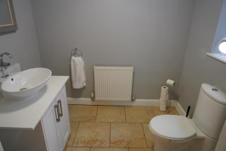 8 double beds in a 5 bedroom house, pets welcome - Epworth - 6