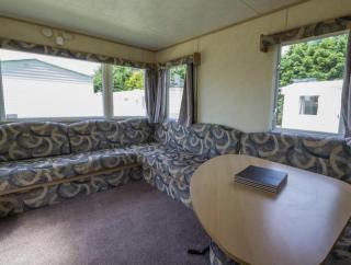 CaravanSleeps8-FirePlace-PetsOk-Golf-Gym-Pool - Skegness - 1
