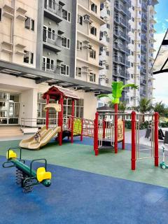 2BR Cozy Condo Staycation near SM Novaliches, Quezon City - Manila - 4
