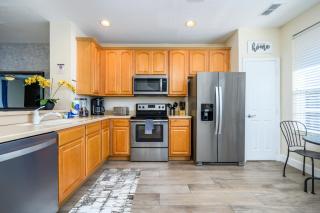 Epic Universe Beautiful Vacation Townhome - 4031 - Orlando - 4