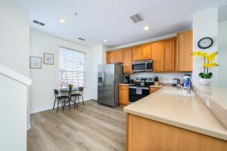 New Listing, Beautiful Townhome, Vista Cay - 4014 - Orlando - 3