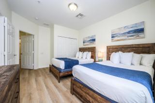 New Listing, Beautiful Townhome, Vista Cay - 4014 - 1