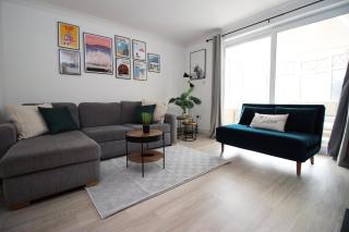 Stylish Home in Bath with Driveway Parking, 10min from City - Bath - 6