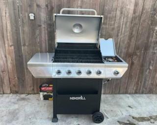 Big & Cozy Duplex Home - 2