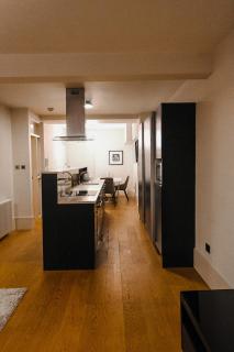 Chic Urban Oasis - London - 4