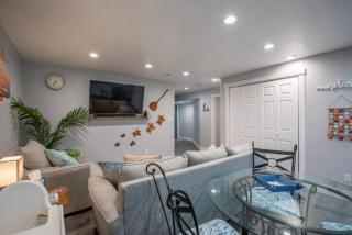 Kahanamoku's Surf Retreat - Pleasant Grove - 8