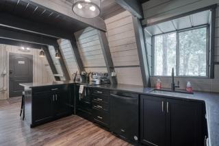 J10 Cabin - Island Park - 8