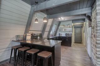 J10 Cabin - Island Park - 1