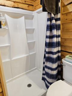 Halibut Haven, Cabin 7 at Lower Kenai Lodge - Kenai - 4