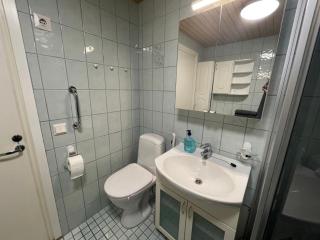 Helsinki Area Apartment 15 Min to Airport With Own Parking Lot - Vantaa - 1